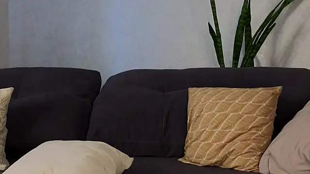 Snapshot of WiloneEsse chatting on March 2, 4:17 am WiloneEsse online show from March 2, 4:17 am