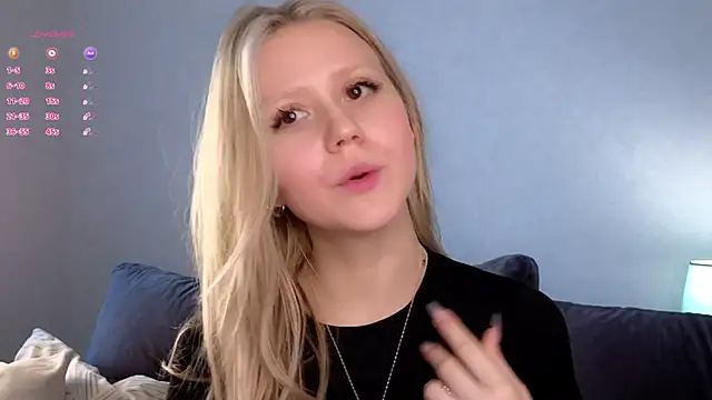 Snapshot of WiloneEsse chatting on March 5, 4:24 am WiloneEsse online show from March 5, 4:24 am