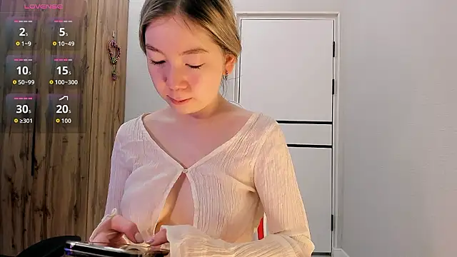 Babby Rabbit online show from March 21, 11:26 am