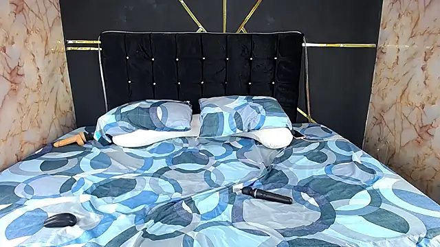 AmandaRobers online show from February 5, 7:31 pm