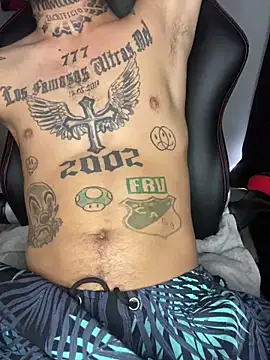 Snapshot of Junihn0 chatting on January 8, 9:34 pm Junihn0 online show from January 8, 9:34 pm