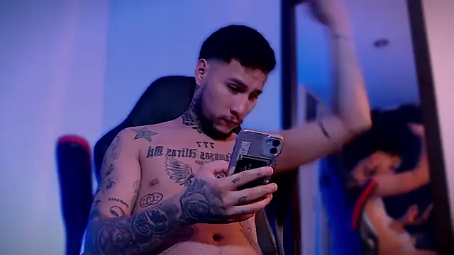 Snapshot of Junihn0 chatting on September 12, 8:53 pm Junihn0 online show from September 12, 8:53 pm