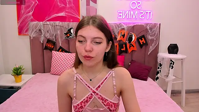 marie reyes  online show from October 31, 1:39 am