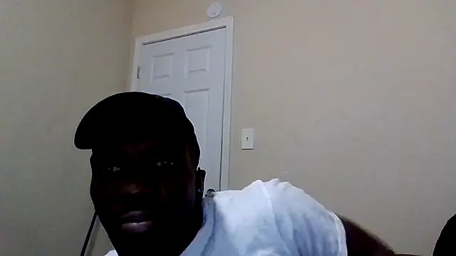 Snapshot of Shawtyblaque21 chatting on July 9, 10:14 pm Shawtyblaque21 online show from July 9, 10:14 pm