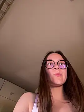 Snapshot of Lilly_Soulmate chatting on May 11, 3:12 am Lilly Soulmate online show from May 11, 3:12 am