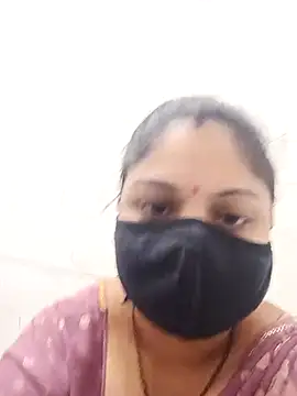 Snapshot of Cute-Aadhvita chatting on April 24, 1:52 am Cute-Aadhvita online show from April 24, 1:52 am