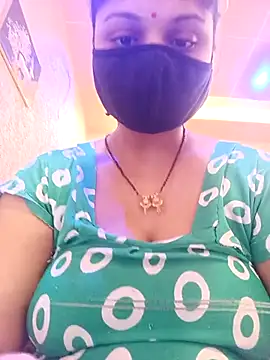 Snapshot of Cute-Aadhvita chatting on May 2, 1:21 am Cute-Aadhvita online show from May 2, 1:21 am