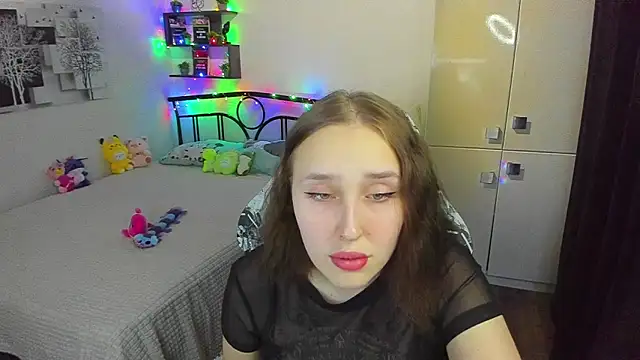 Snapshot of LinaTruly chatting on April 20, 9:27 pm LinaTruly online show from April 20, 9:27 pm