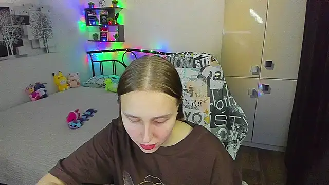 Snapshot of LinaTruly chatting on May 1, 9:08 pm LinaTruly online show from May 1, 9:08 pm
