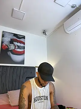 Snapshot of Robin_Rief chatting on February 12, 4:51 am Robin Rief online show from February 12, 4:51 am