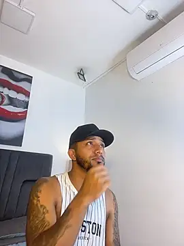 Snapshot of Robin_Rief chatting on February 28, 3:29 am Robin Rief online show from February 28, 3:29 am