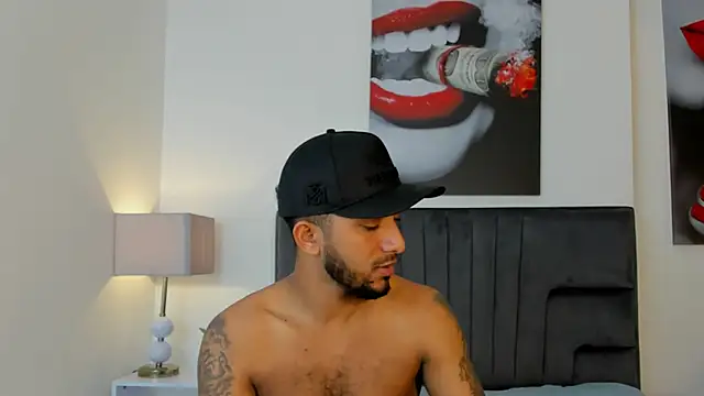 Snapshot of Robin_Rief chatting on March 2, 3:41 am Robin Rief online show from March 2, 3:41 am