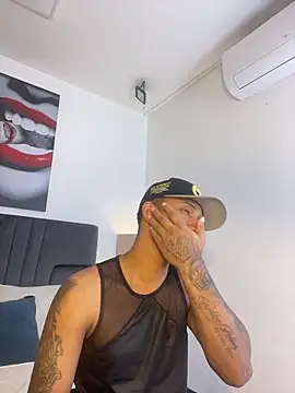 Snapshot of Robin_Rief chatting on March 3, 3:34 am Robin Rief online show from March 3, 3:34 am