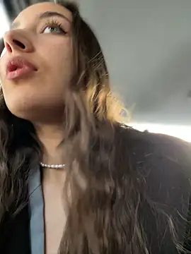 VelvetVixenI online show from April 15, 3:52 pm