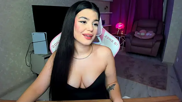 Snapshot of AlluringAriel chatting on March 11, 7:20 pm AlluringAriel online show from March 11, 7:20 pm