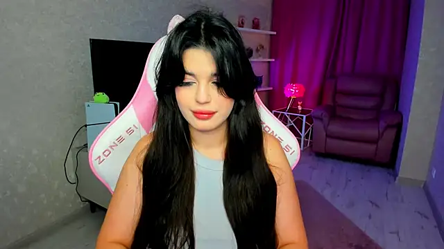 Snapshot of AlluringAriel chatting on May 24, 7:08 pm AlluringAriel online show from May 24, 7:08 pm