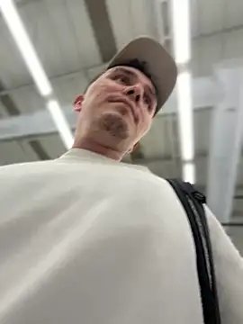 adam-rivera online show from January 17, 1:54 am