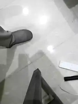 Snapshot of KUKU69XX chatting on December 11, 3:47 pm KUKU69XX online show from December 11, 3:47 pm