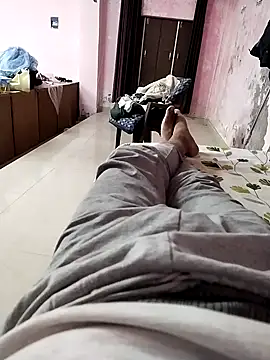 Snapshot of KUKU69XX chatting on March 3, 5:39 pm KUKU69XX online show from March 3, 5:39 pm