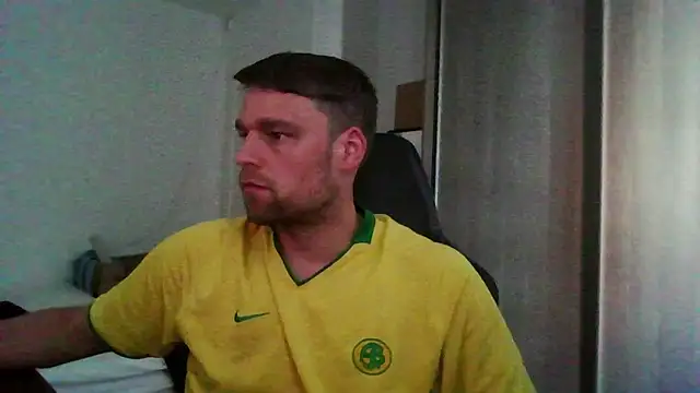 Snapshot of The_big_viking_ chatting on June 26, 1:26 pm The big viking online show from June 26, 1:26 pm