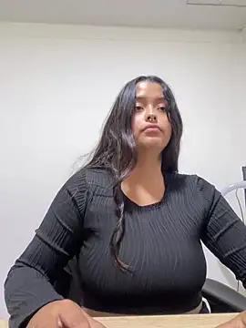 Snapshot of Ariana_Pierce chatting on July 5, 1:40 pm Ariana Pierce online show from July 5, 1:40 pm
