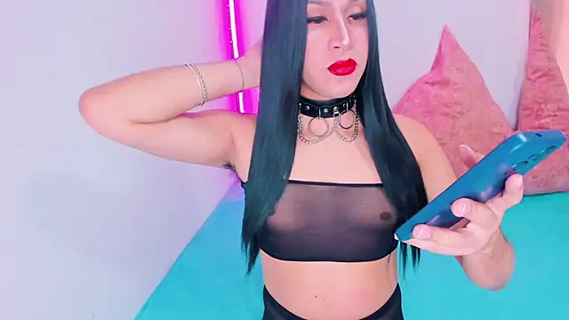 Snapshot of Candace_Queen chatting on April 23, 8:00 pm Candace Queen online show from April 23, 8:00 pm