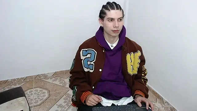 pervertsteens3 online show from February 28, 9:21 am