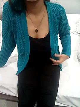 Snapshot of Alina_398 chatting on March 21, 12:50 pm Alina 398 online show from March 21, 12:50 pm