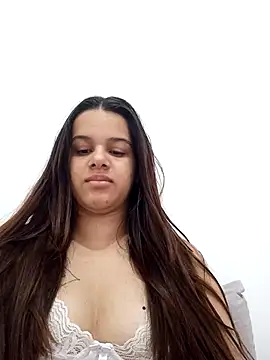 Snapshot of princesaa98 chatting on September 19, 10:27 am princesaa98 online show from September 19, 10:27 am