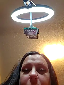 PeakabumPromo online show from April 7, 8:42 pm