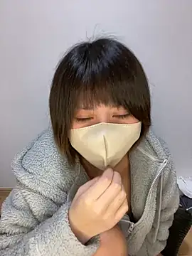 Snapshot of -anzu-o chatting on December 18, 12:40 pm -anzu-o online show from December 18, 12:40 pm