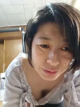 Snapshot of morikawa_sayaka chatting on December 19, 2:12 am morikawa sayaka online show from December 19, 2:12 am