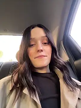 Mia Mia M online show from April 17, 3:04 pm