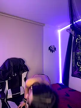 vampy dolll online show from December 14, 8:41 am