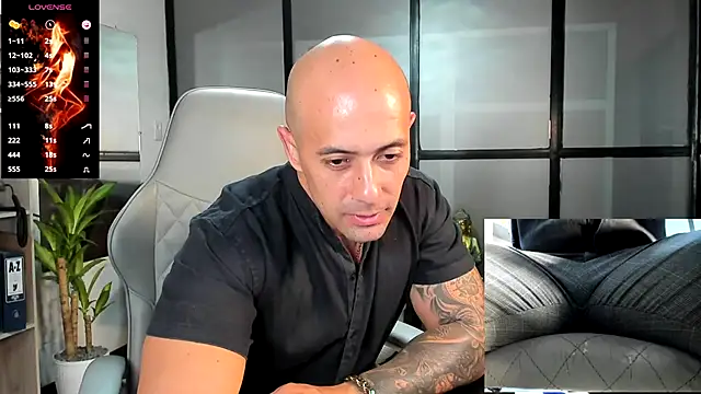 Snapshot of ryan_master_ chatting on December 16, 10:03 pm ryan master online show from December 16, 10:03 pm