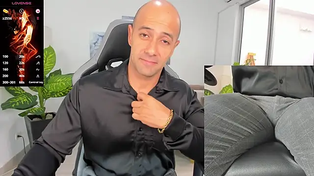 Snapshot of ryan_master_ chatting on January 7, 12:09 pm ryan master online show from January 7, 12:09 pm