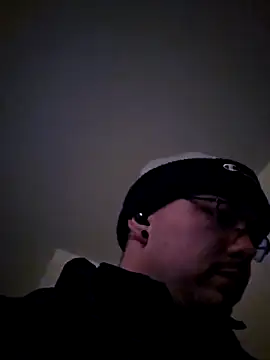 Snapshot of cmichaelxxx chatting on January 6, 2:48 am cmichaelxxx online show from January 6, 2:48 am