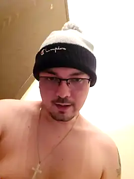 Snapshot of cmichaelxxx chatting on January 8, 9:01 pm cmichaelxxx online show from January 8, 9:01 pm