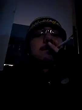 Snapshot of cmichaelxxx chatting on January 11, 1:48 am cmichaelxxx online show from January 11, 1:48 am