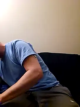 Snapshot of cmichaelxxx chatting on January 14, 9:35 am cmichaelxxx online show from January 14, 9:35 am