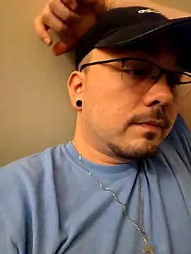 Snapshot of cmichaelxxx chatting on February 11, 1:52 am cmichaelxxx online show from February 11, 1:52 am