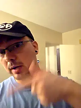 Snapshot of cmichaelxxx chatting on March 21, 10:28 am cmichaelxxx online show from March 21, 10:28 am