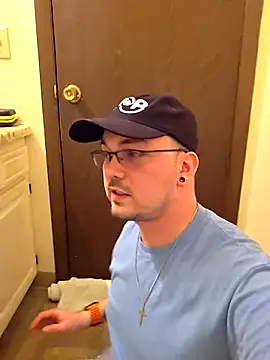 Snapshot of cmichaelxxx chatting on March 21, 6:51 pm cmichaelxxx online show from March 21, 6:51 pm