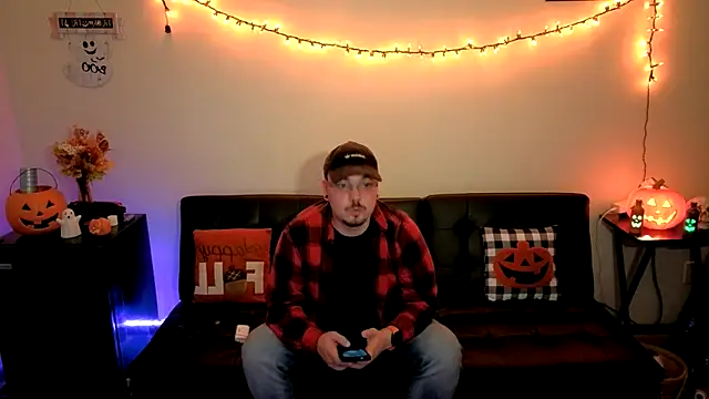 Snapshot of cmichaelxxx chatting on October 13, 10:54 pm cmichaelxxx online show from October 13, 10:54 pm