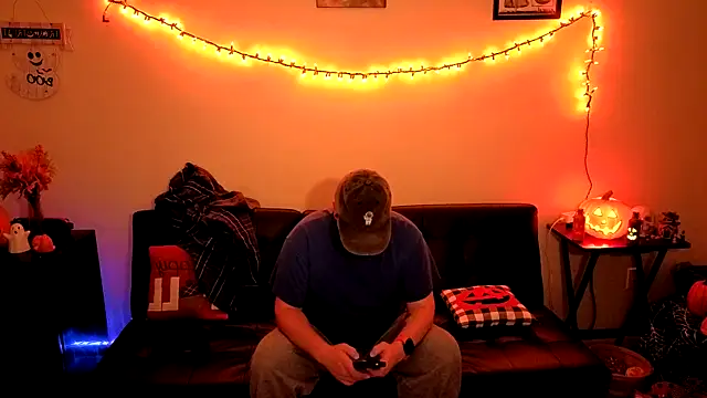 Snapshot of cmichaelxxx chatting on October 24, 12:08 am cmichaelxxx online show from October 24, 12:08 am