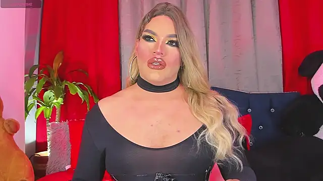 Snapshot of Missisabella_ chatting on April 26, 12:30 am Missisabella online show from April 26, 12:30 am