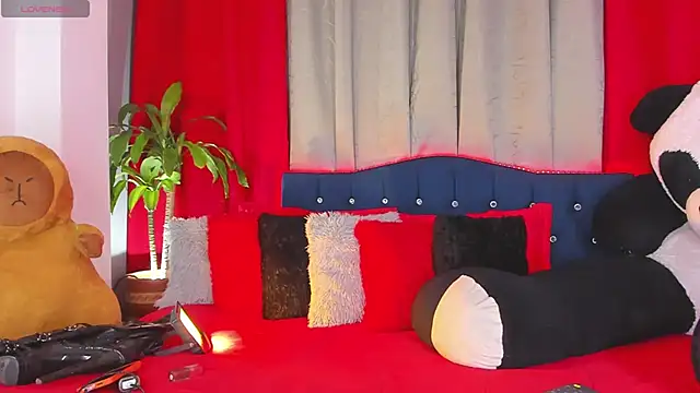 Snapshot of Missisabella_ chatting on May 2, 12:59 am Missisabella online show from May 2, 12:59 am