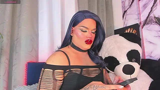 Snapshot of Missisabella_ chatting on June 6, 12:49 am Missisabella online show from June 6, 12:49 am