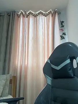 SaraBraun  online show from October 8, 4:59 pm