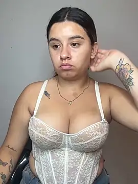 SaraBraun  online show from March 26, 6:02 pm